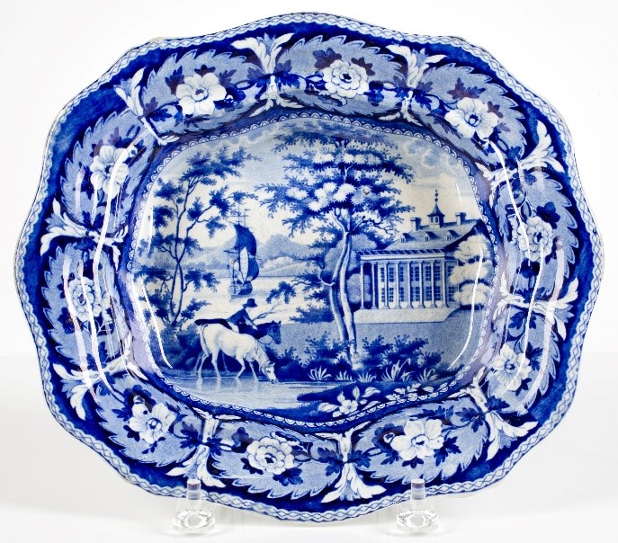 A blue and white plate

Description automatically generated